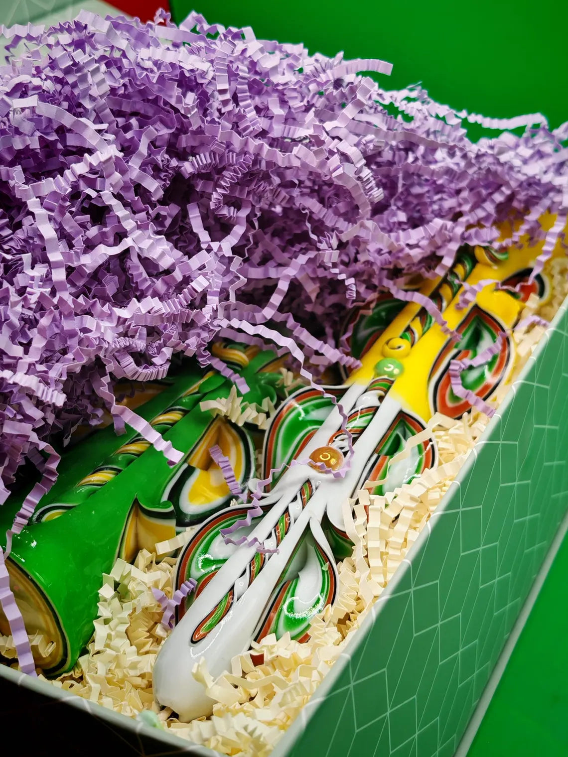 Geschenkverpackung für handgeschnitzte Kerzen – elegante Verpackung für besondere Anlässe