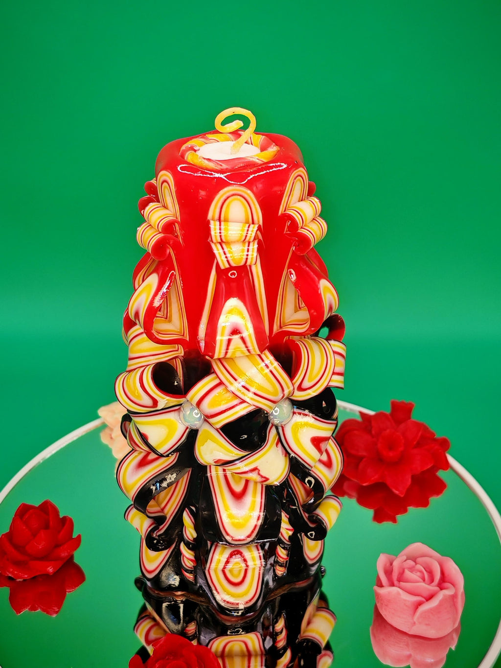 Handgeschnitzte Kerzen – geruchlos, handgemacht & bunt, Luxus Deko, Geschenkidee für viele Anlässe  (Classic Pyramide ~ 16 x 9 cm)