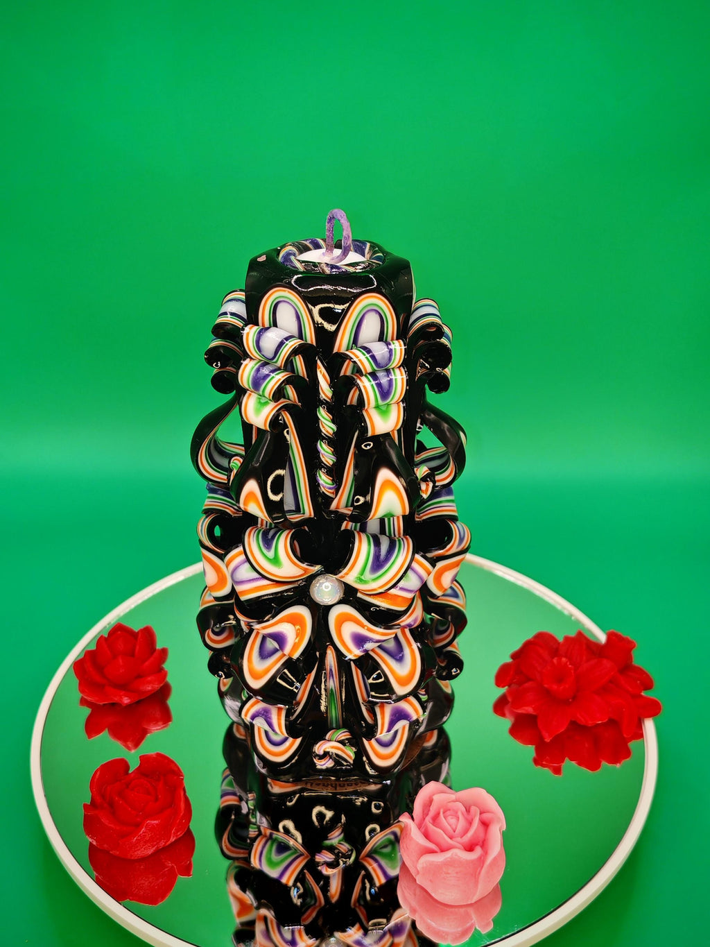 Handgeschnitzte Kerze  – geruchlos, handgemacht & bunt, Herbstdeko Kerze, Luxus Wohndeko, Geschenkidee (Classic Pyramide ~ 16 x 9 cm)