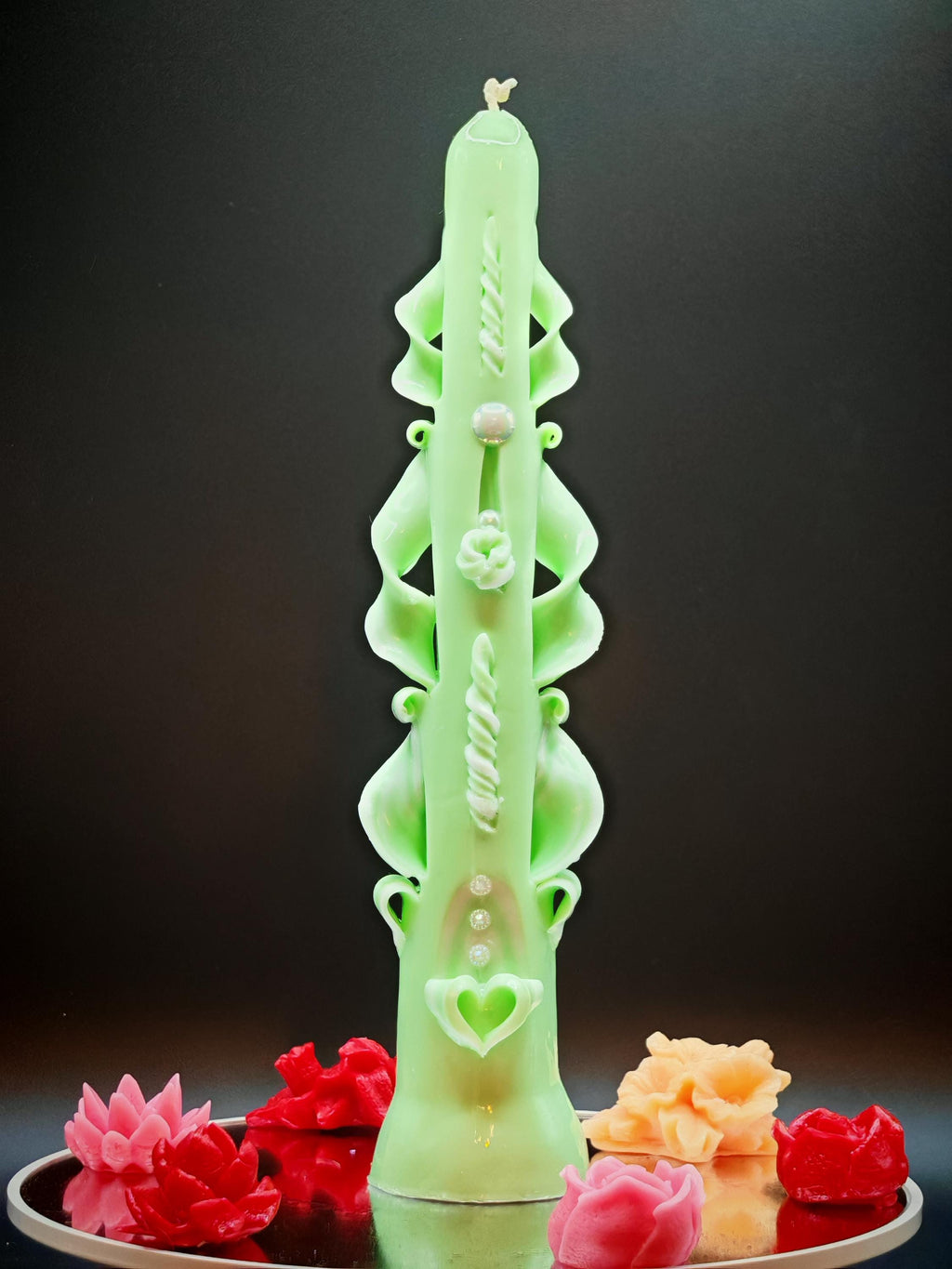 Handgeschnitzte Kerzen Set – geruchlos, handgemacht und bunt, Idealdeko für Hochzeiten (1 Grande Pyramide und 2 Majestic Slim)
