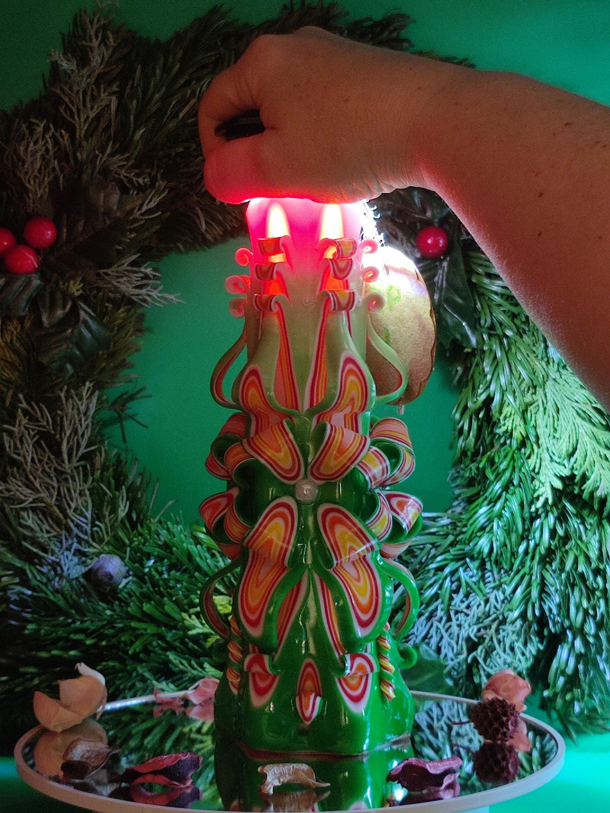 Hand-carved candles made with love – unscented, set or individually