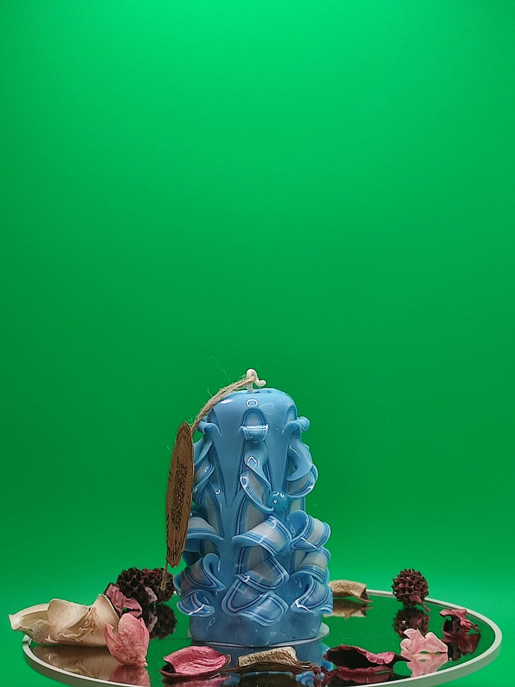 Handgeschnitzte Kerze aus Handarbeit – „Blauer Kristall“ – ein außergewöhnliches Geschenk im Mini-Format (Mini Pyramide ~ 9 x 6cm)