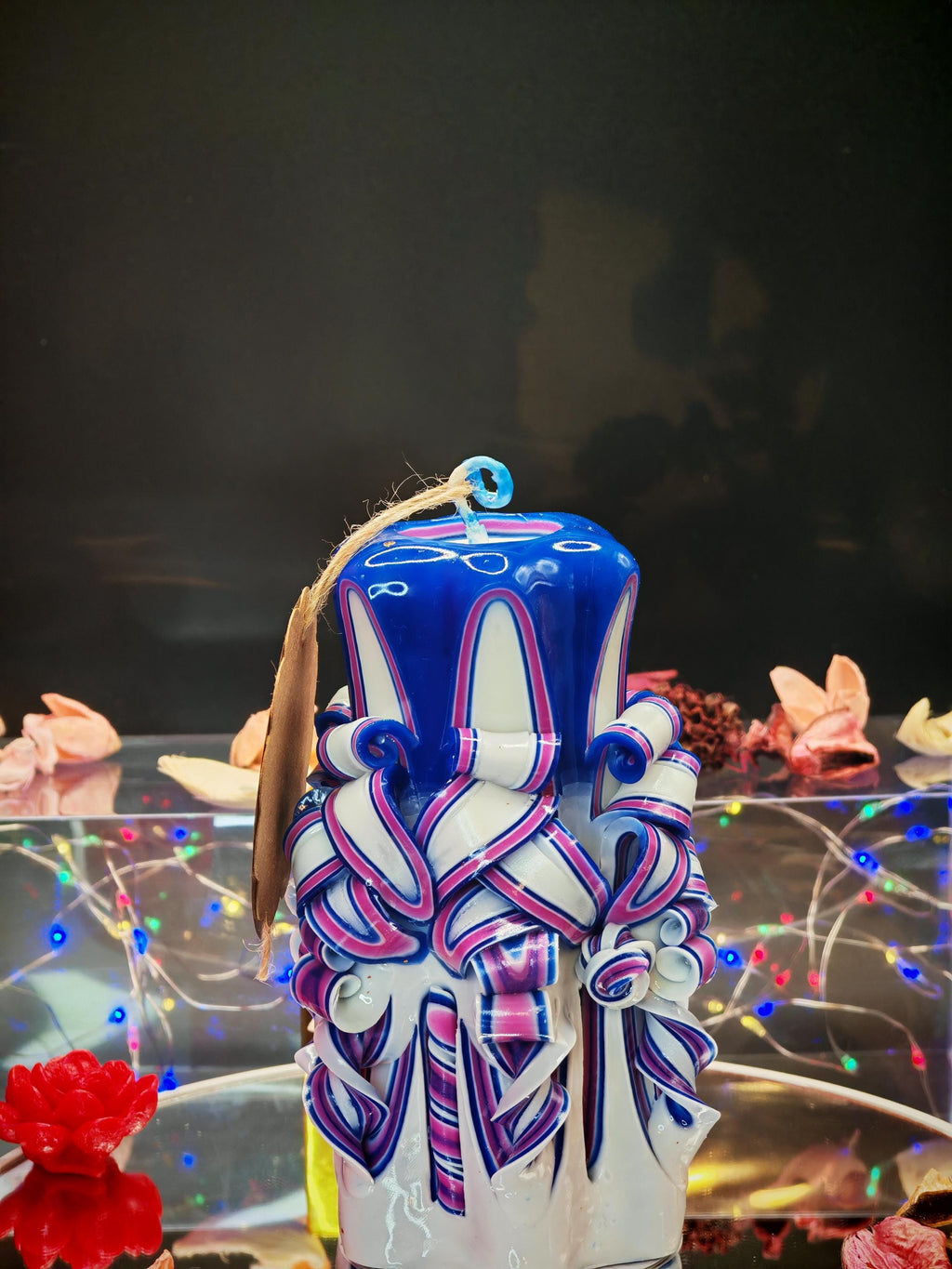 Elegante handgeschnitzte Kerze – Blau, Rosa&Weiß, perfektes Geschenk zum 8. März/Frauentag, als Einzelkerze oder Paar (Petit Classic 13×9cm)