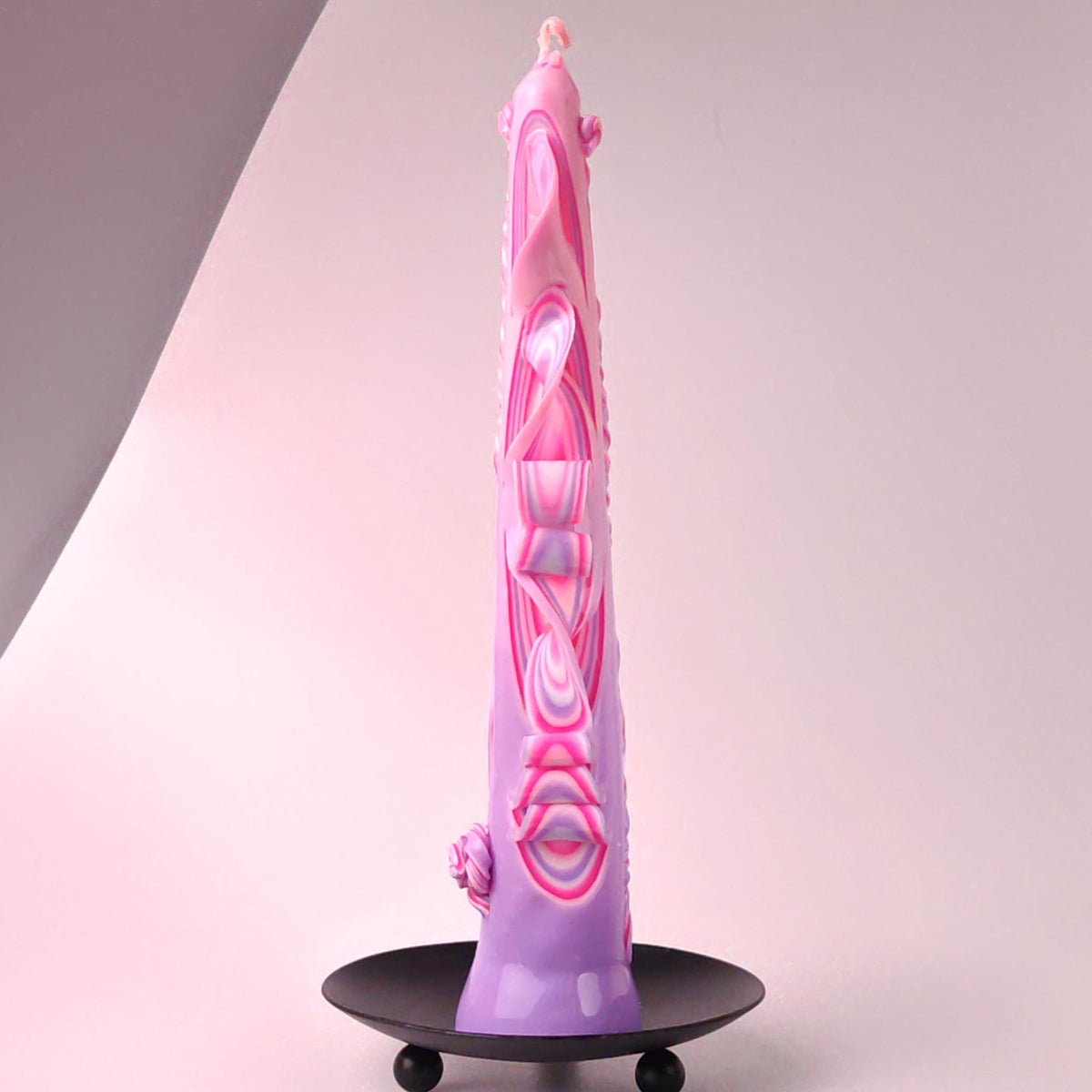 Majestic Slim Handgeschnitzte Kerze – Rosa & Flieder Pastell – Geschenk für sie zum Frauentag / 8. März / Muttertag – Duftfrei (25×5.5 cm)